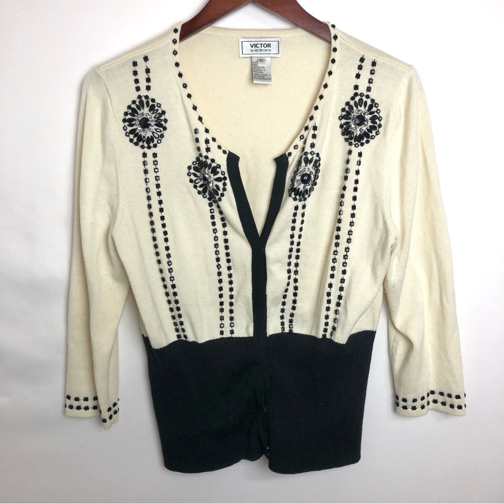 SALE 🔥 VICTOR COSTA Vintage Embroidered Cream & Black Cardigan